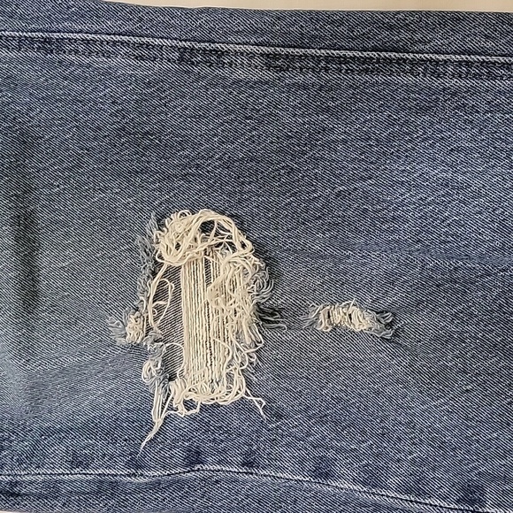 Women's Old Navy Sky-Hi Wide Leg Jeans, Washed Blue, Size 6 Petite, Pre-Owned - Picture 7 of 10